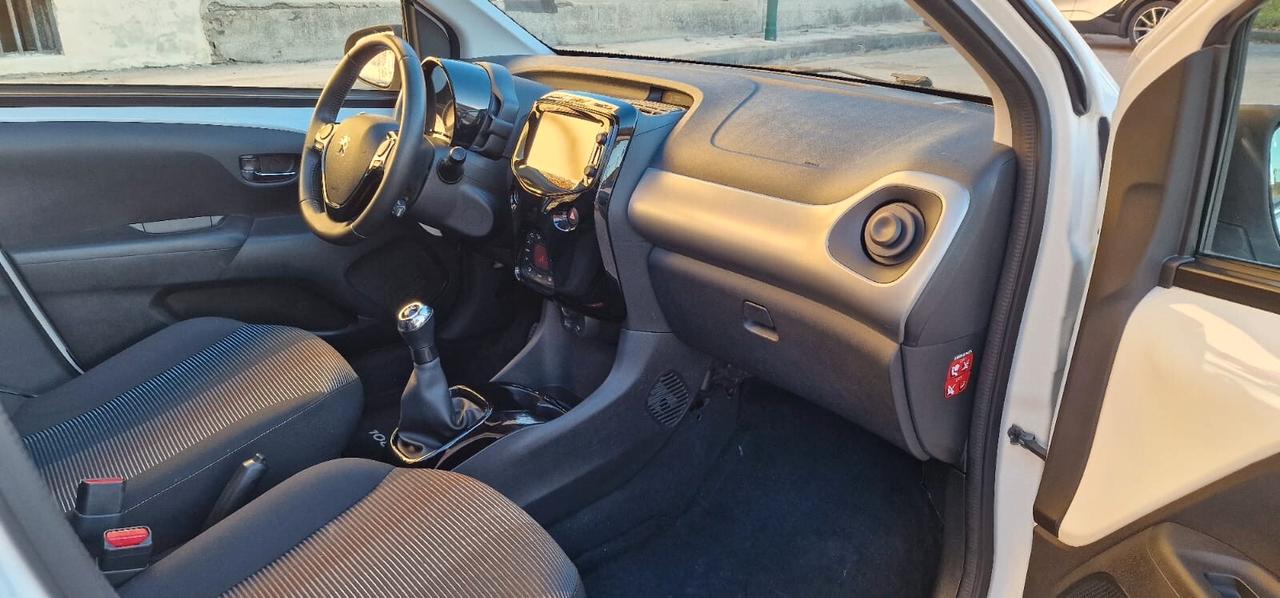 Peugeot 108 VTi 68 5 porte Allure NEOPATENTATI
