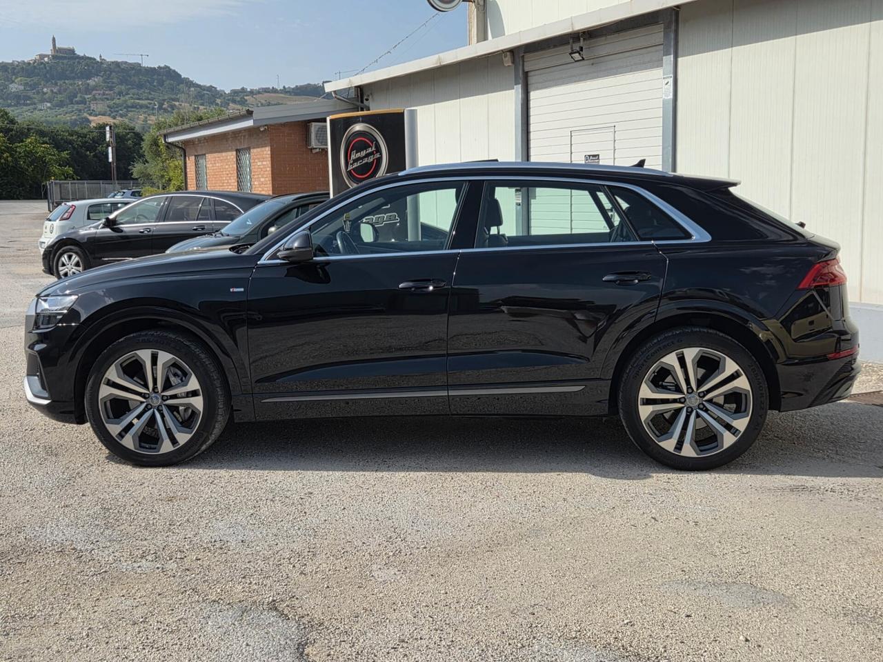 Audi Q8 50 TDI QUATTRO S LINE "FULL OPTIONAL"