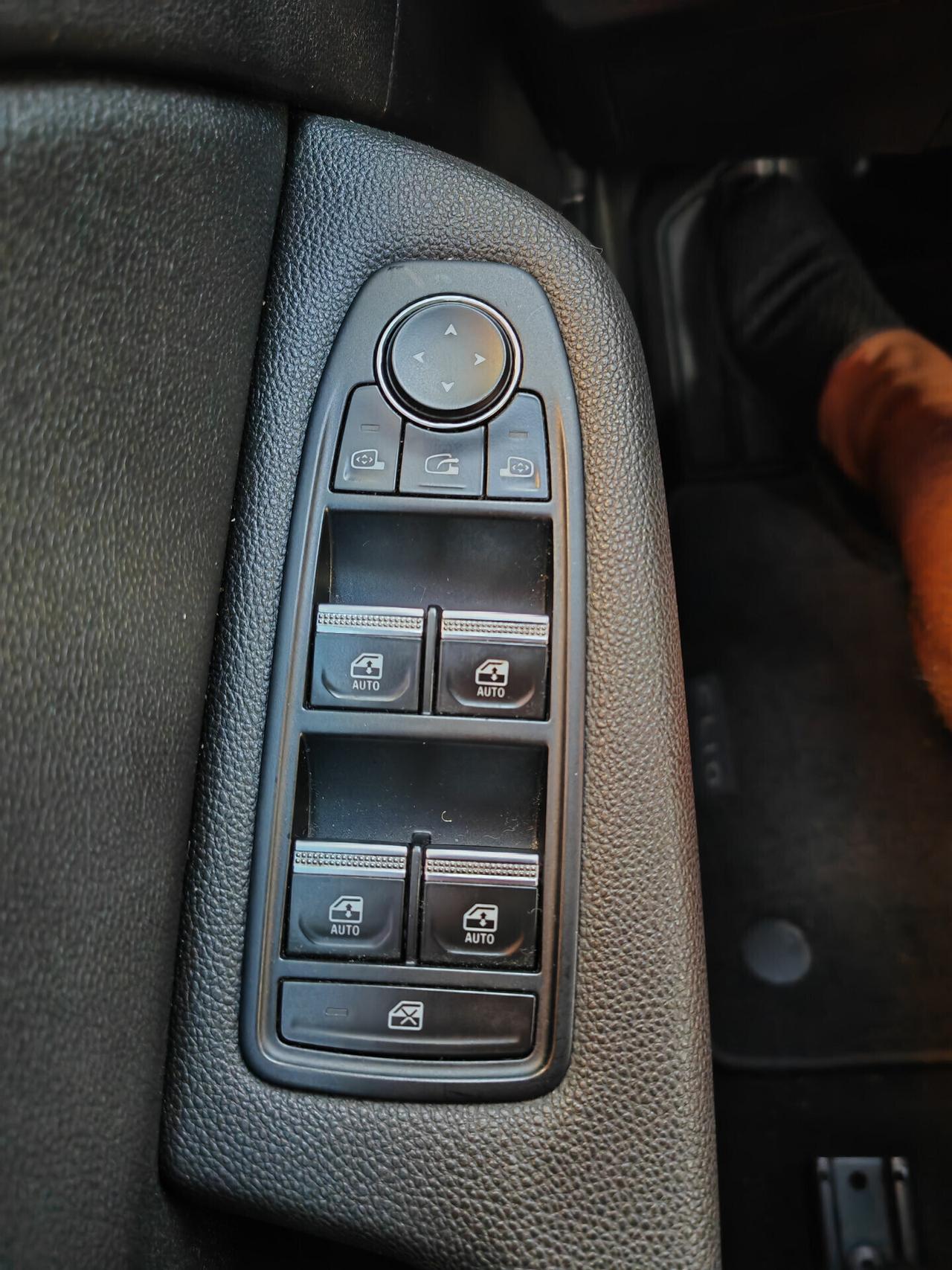 RENAULT CLIO FULL HYBRID E-TECH INITALE PARIS CV140 KW103