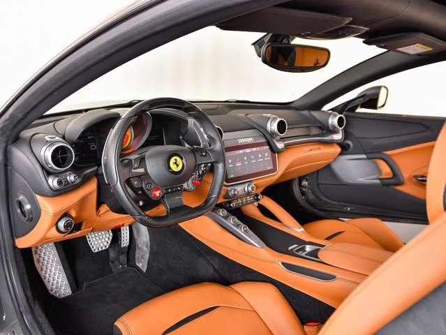 Ferrari GTC4 Lusso V12