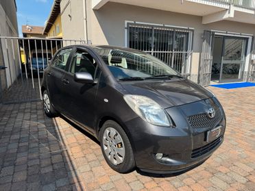 Toyota Yaris 1.3 5 porte Navi NEOPATENTATI