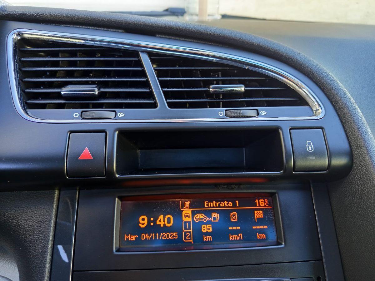 PEUGEOT 3008 1.6 HDi 115 CV Active TETTO PAN.