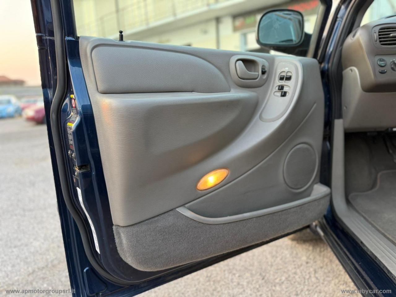 CHRYSLER Voyager 2.5 CRD CAT LX Leather