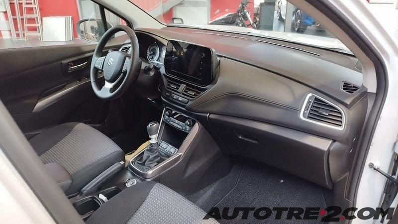 Suzuki S-Cross Hybrid