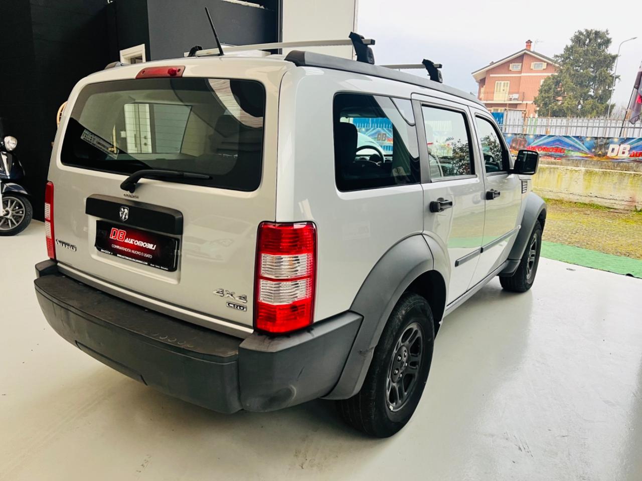 Dodge Nitro 2.8 CRD SE 4WD Auto