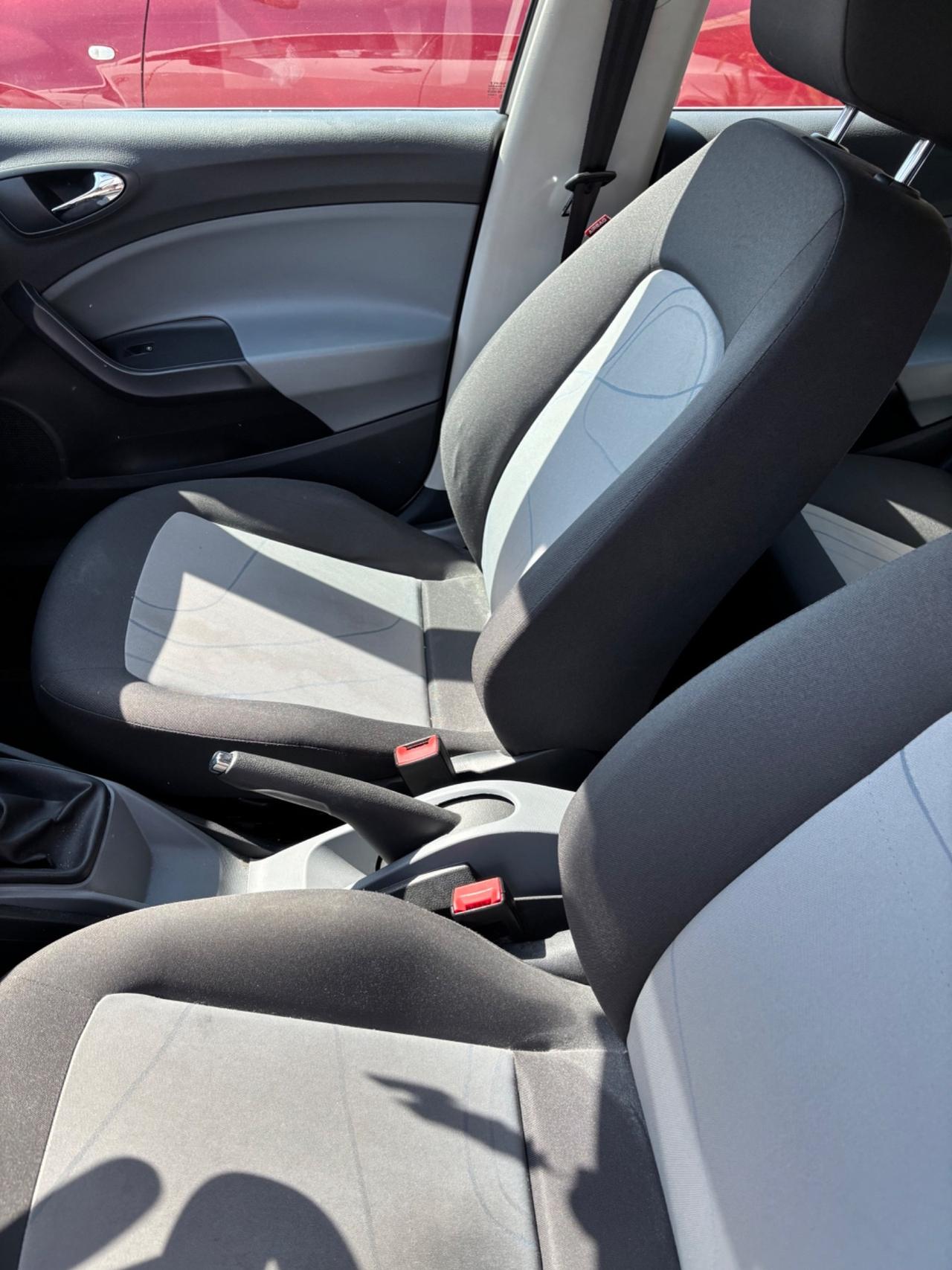 Seat Ibiza 1.2 70 CV 5 porte Style neo patentato