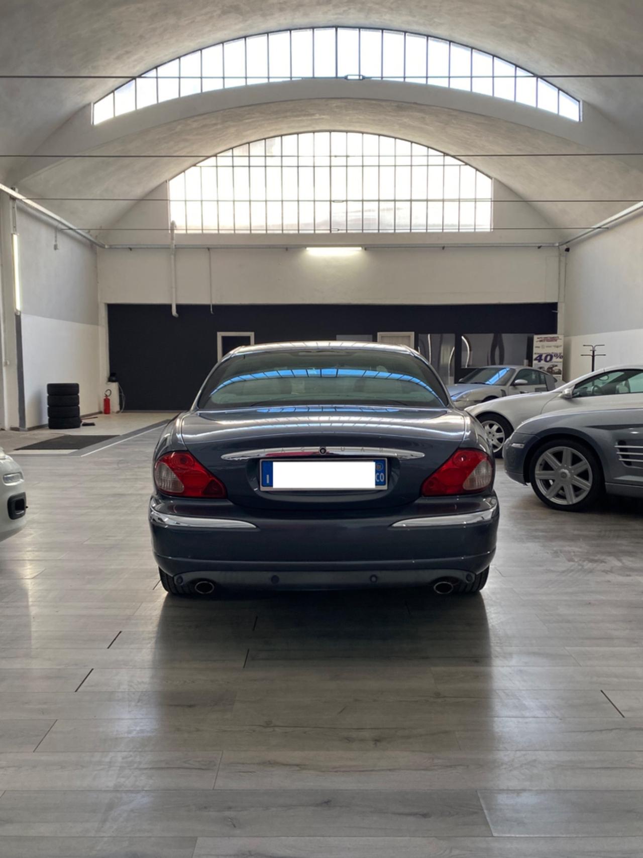 Jaguar X-Type 2.5 V6 24V cat Executive