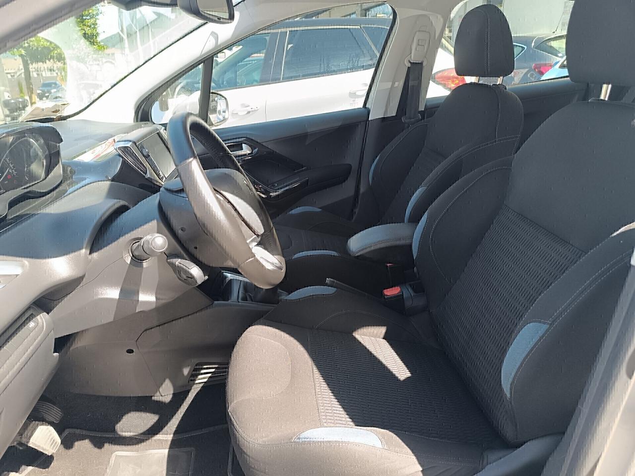 Peugeot 208 1.2 VTI Allure 80.000KM