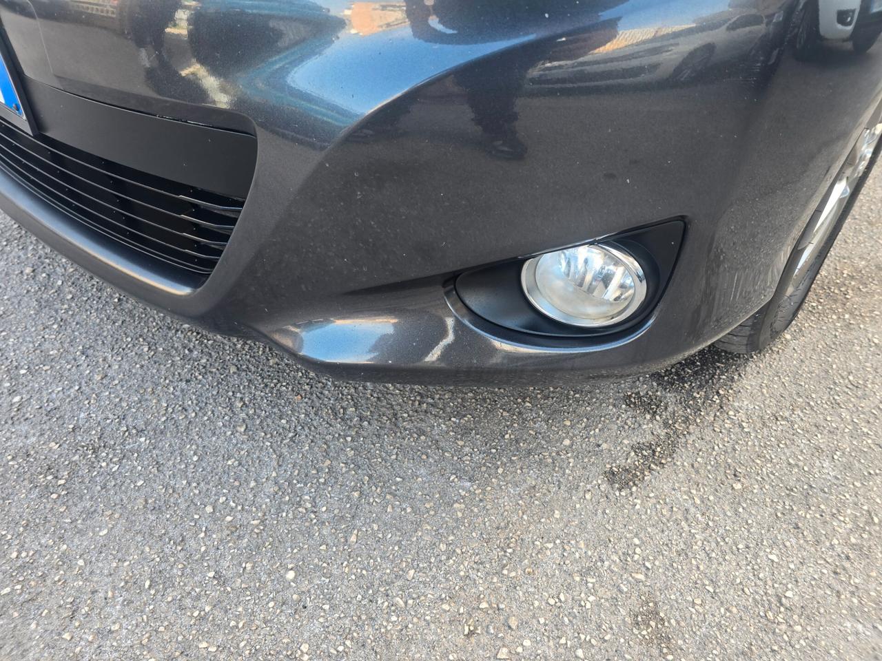 Toyota Yaris 1.4 D-4D 5 porte Lounge