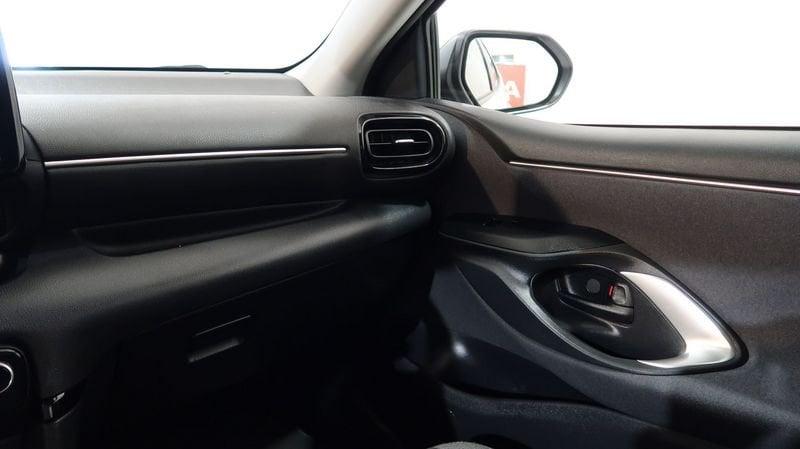 Toyota Yaris Yaris 1.5h Business # CLIMA AUTOMATICO-TELECAMERA#