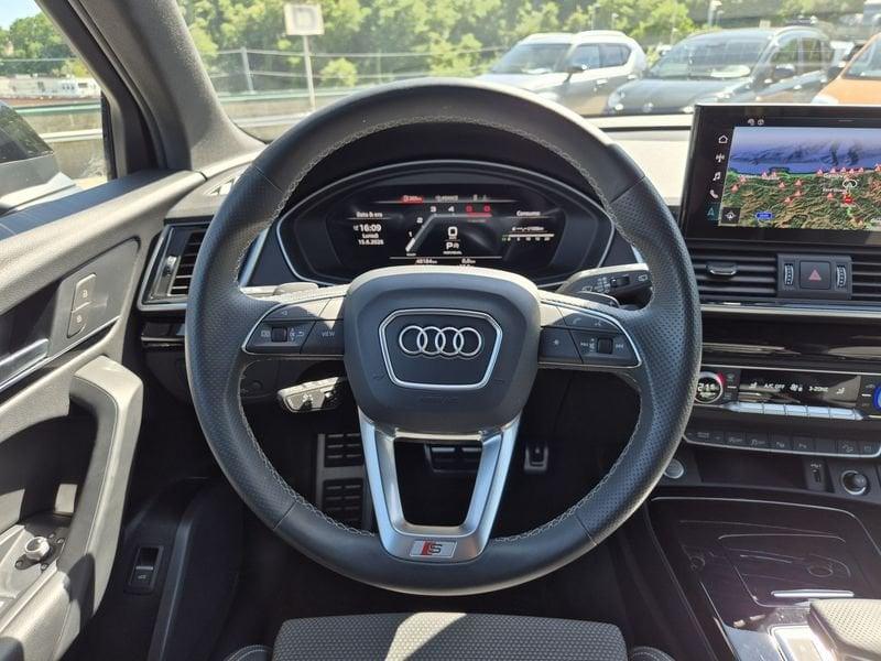 Audi Q5 Sportback 40 2.0 tdi mhev 12V Identity Black quattro s-tronic