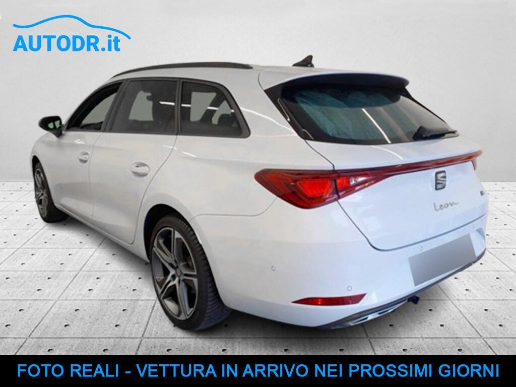 Seat Leon Sportstourer 1.5 TGI FR 130cv DSG Cerchi 18, Navi, Tetto, Retrocamera