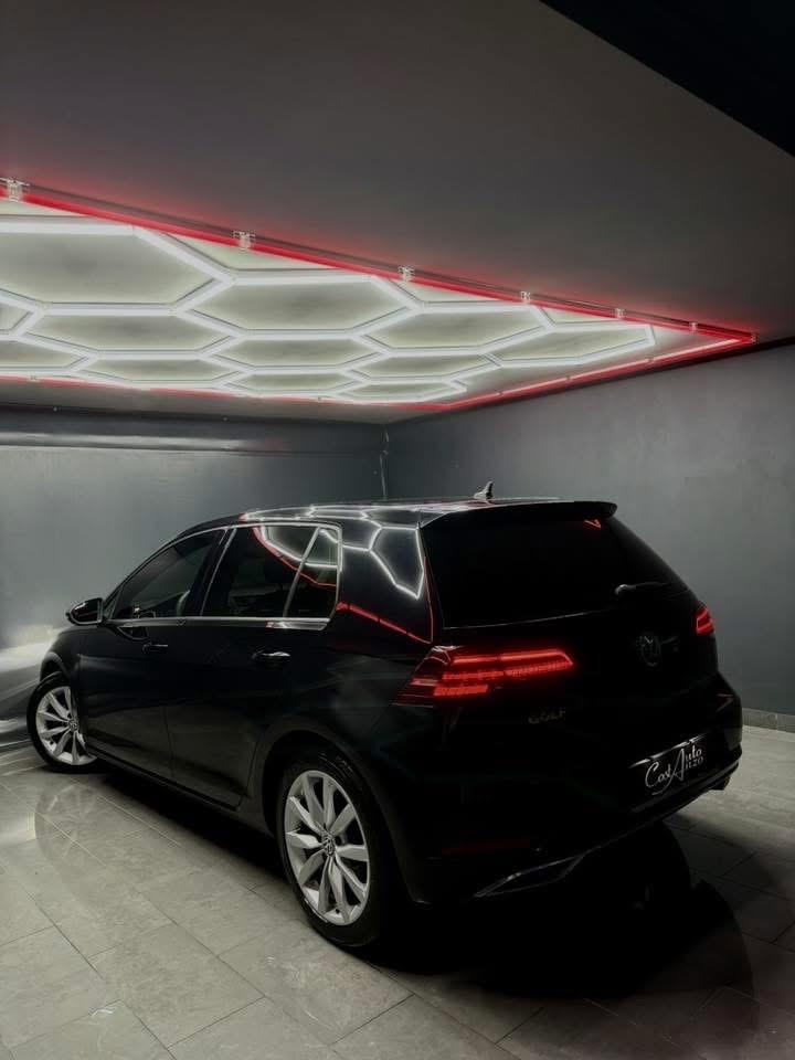 Volkswagen Golf 7.5 R 1.6 TDI 116cv DSG Executive BlueMotion Technology 2018