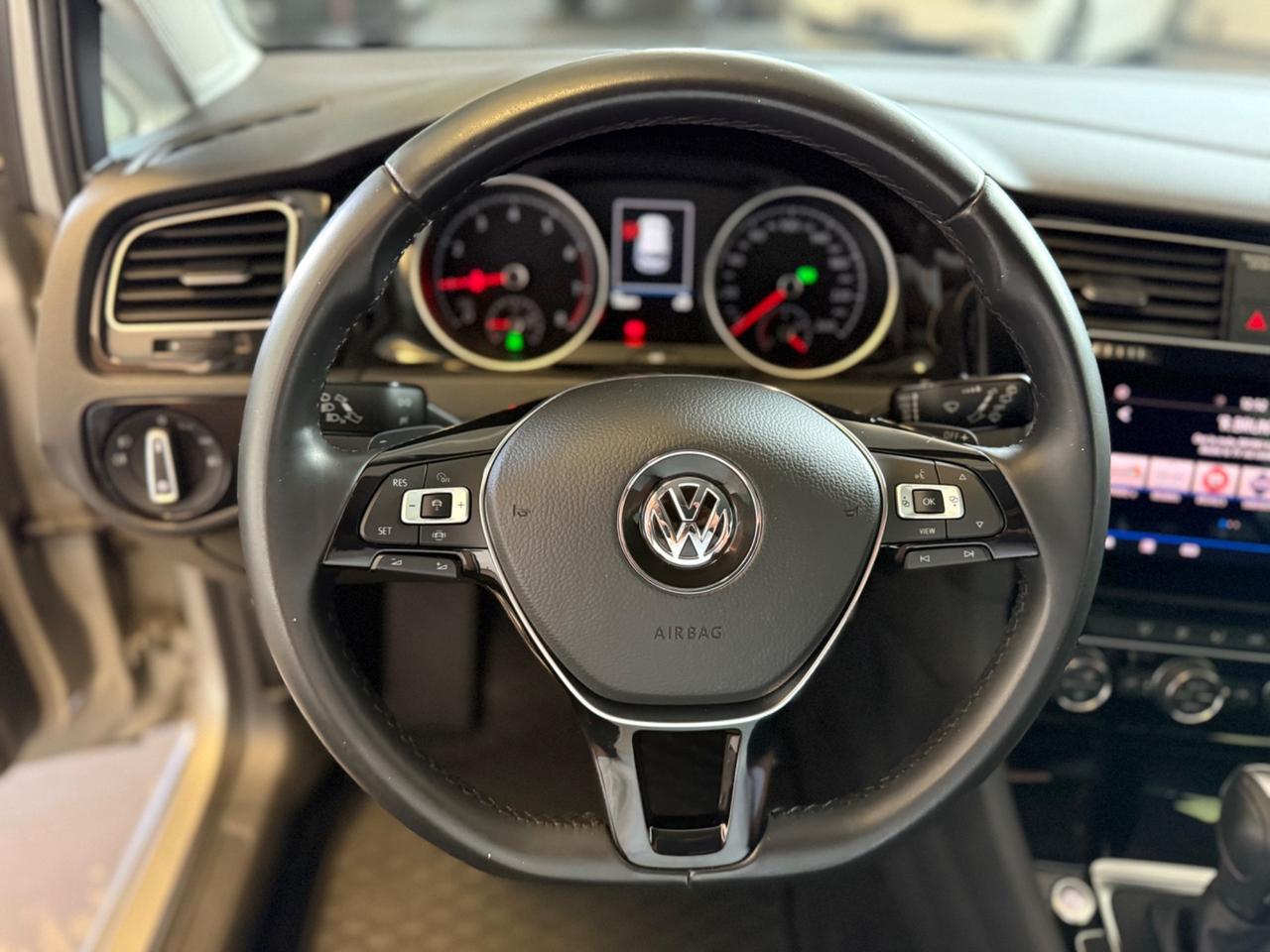 Volkswagen Golf 1.5 TGI DSG 5p. Executive BlueMotion Technology