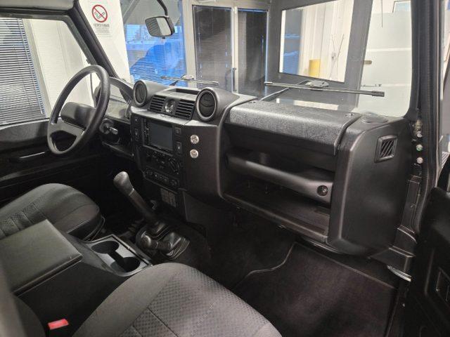 LAND ROVER Defender 110 2.4 TD4 7 POSTI AUTOVETTURA