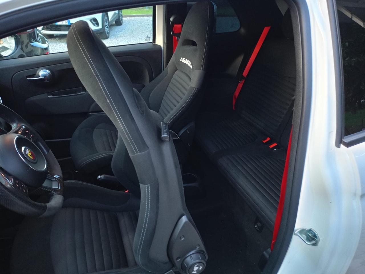 Abarth 595 1.4 Turbo T-Jet 180 CV Competizione