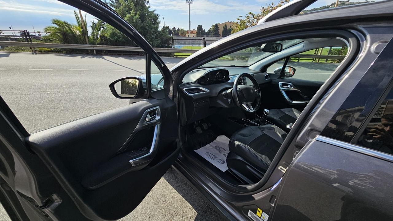 Peugeot 2008 BlueHDi 100 Allure