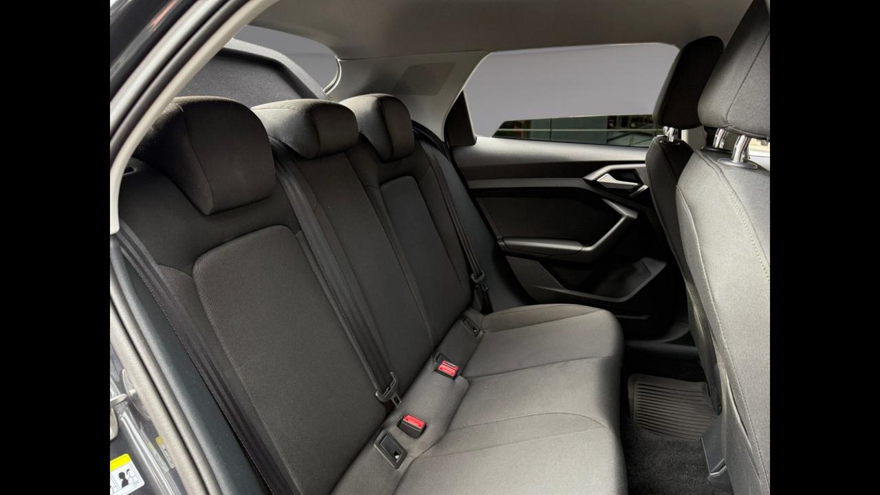 AUDI A1 II 2019 Sportback - A1 Sportback 30 1.0 tfsi Business 116