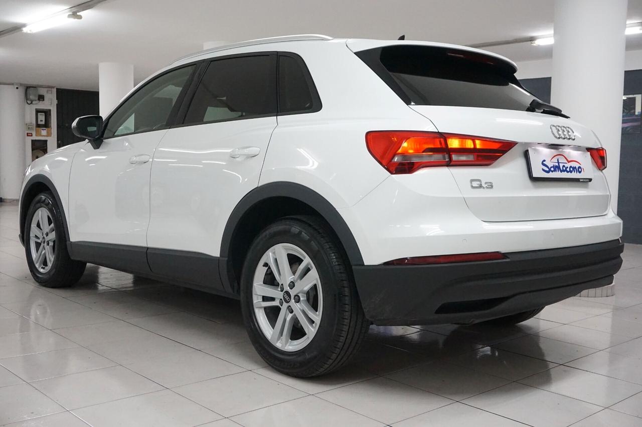 Audi Q3 35 TDI S tronic Business