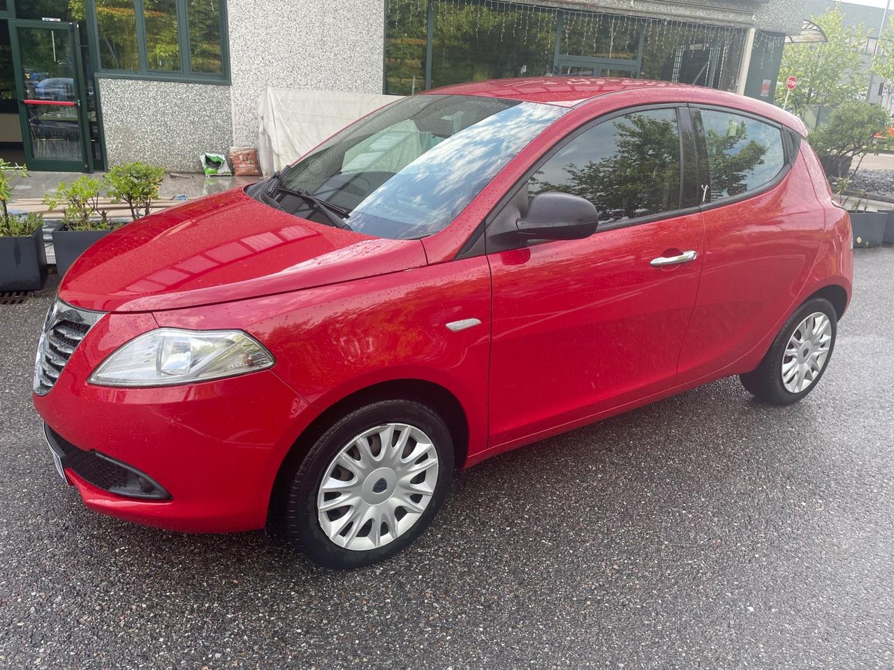 Lancia Ypsilon 1.2 69 CV 5 porte S&S*Neopatentati*