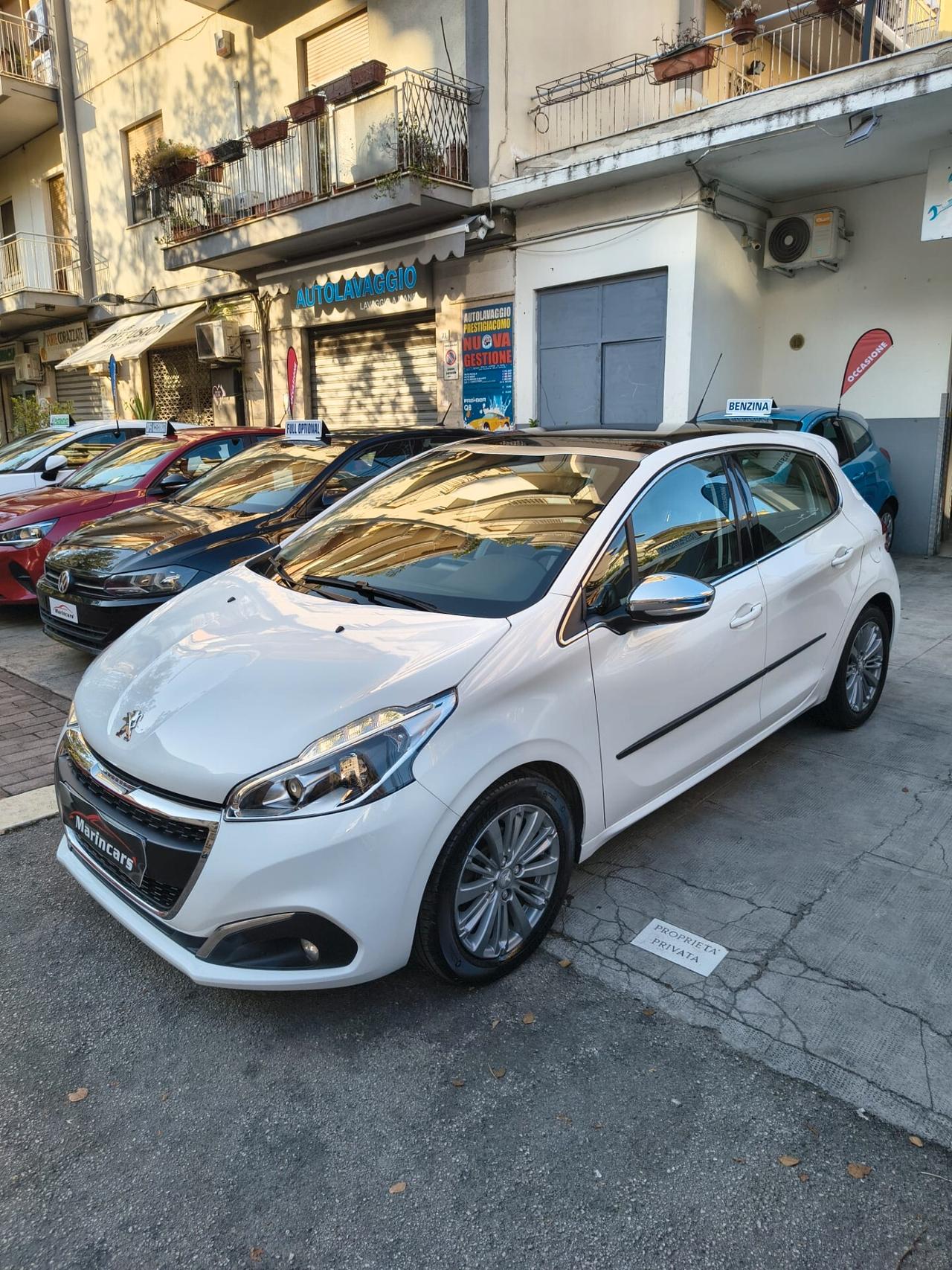 Peugeot 208 PureTech 82 5 porte Allure