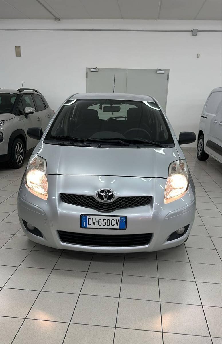 TOYOTA - Yaris - 1.3 5p.