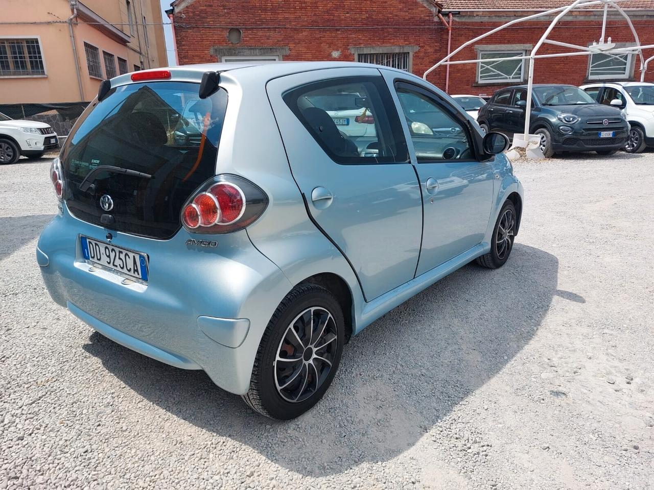 Toyota Aygo 1.0 12V VVT-i 5PORTE KM 100000