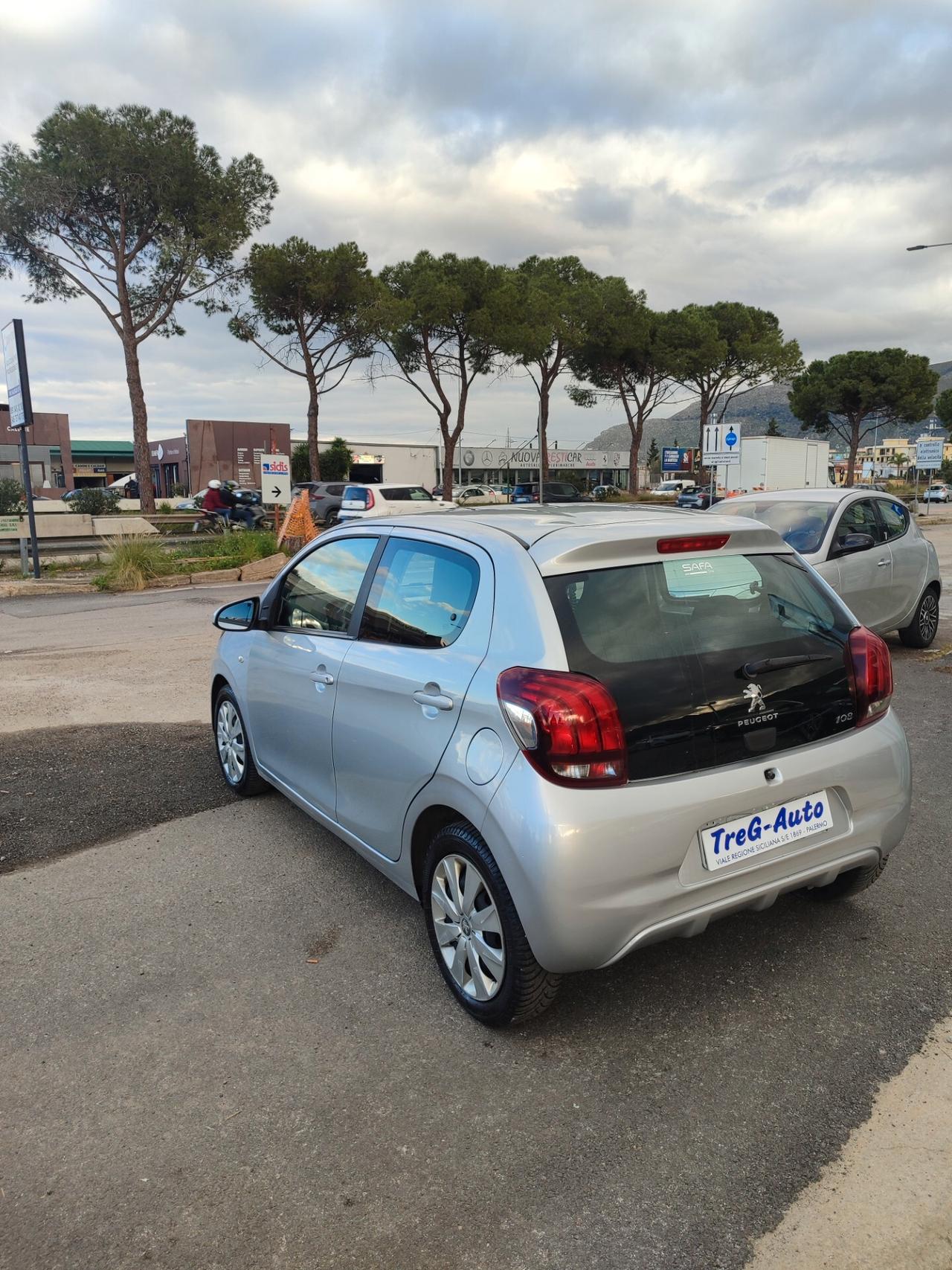 Peugeot 108 PureTech 82 5 porte Active TOP!