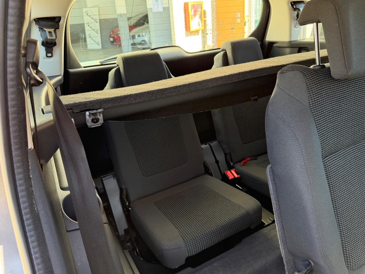 Peugeot 5008 1.6 HDi 115CV Business