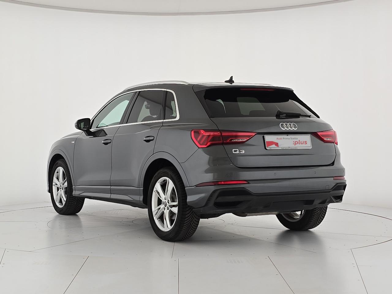 Audi Q3 35 2.0 tdi s line edition s-tronic