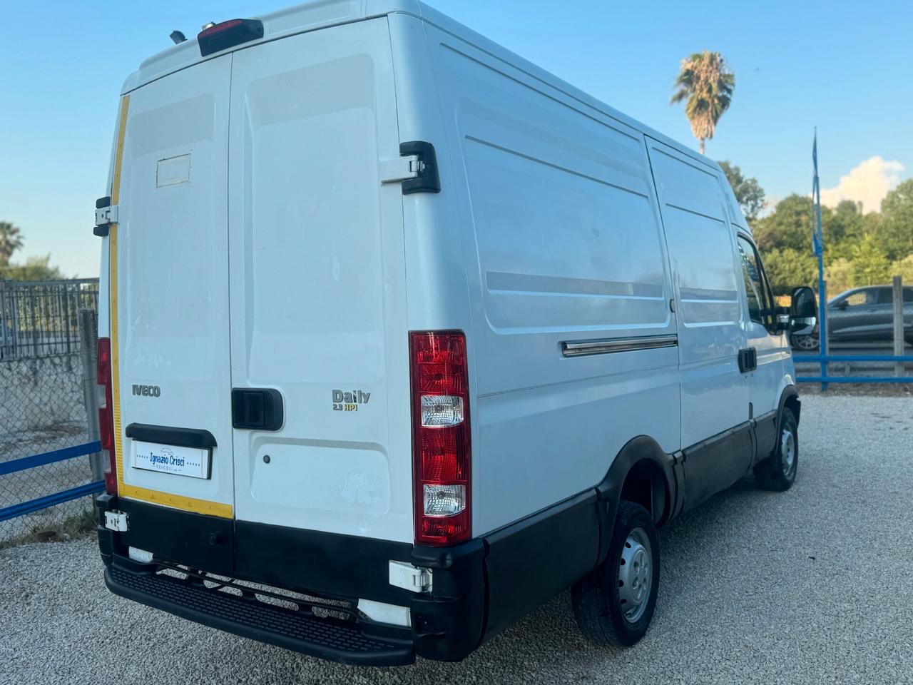 IVECO DAILY 2.3 DIESEL TETTO ALTO PASSO MEDIO 2012