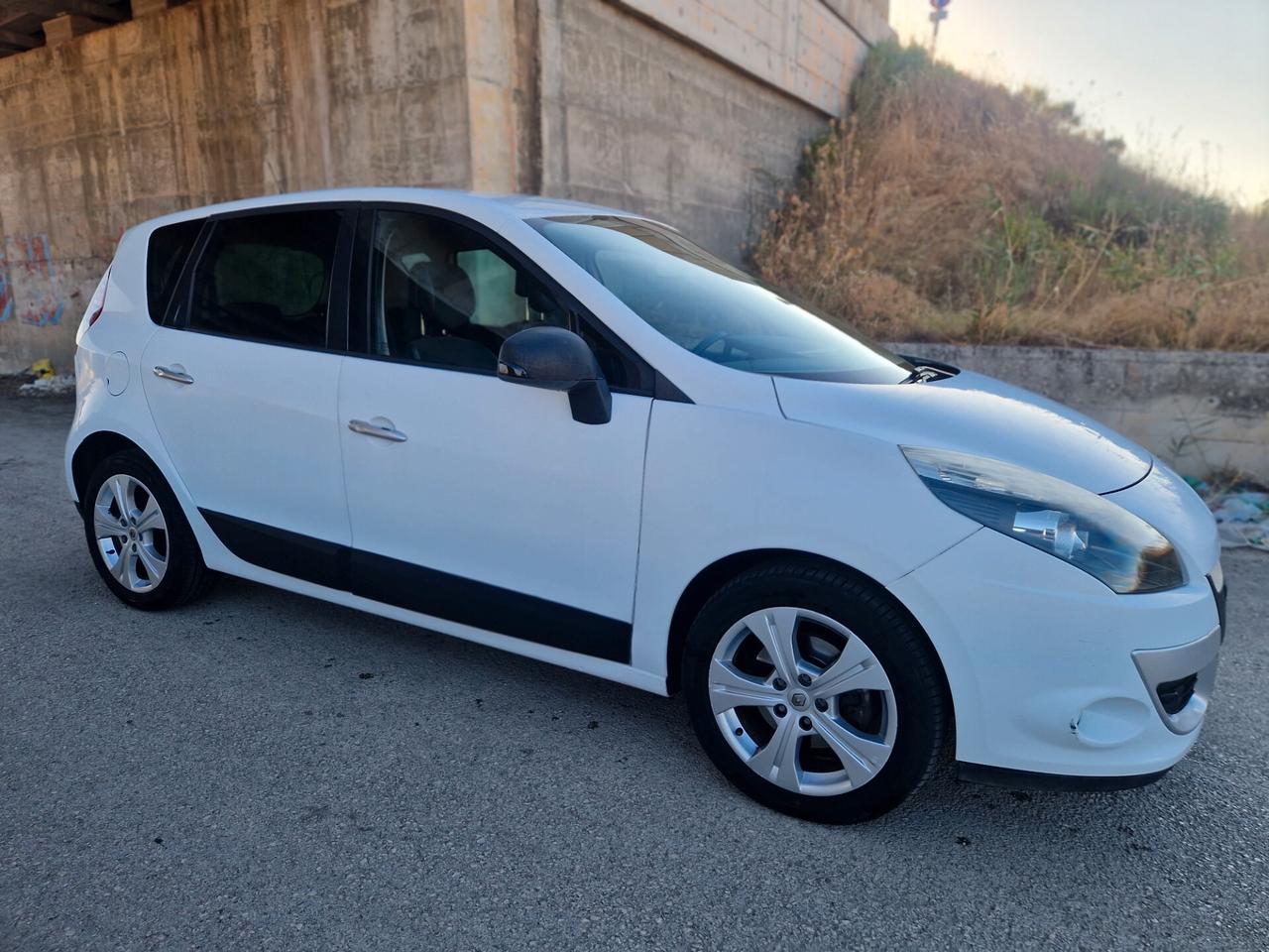 Renault Scenic Scénic XMod 1.5 dCi 110CV Start&Stop Live