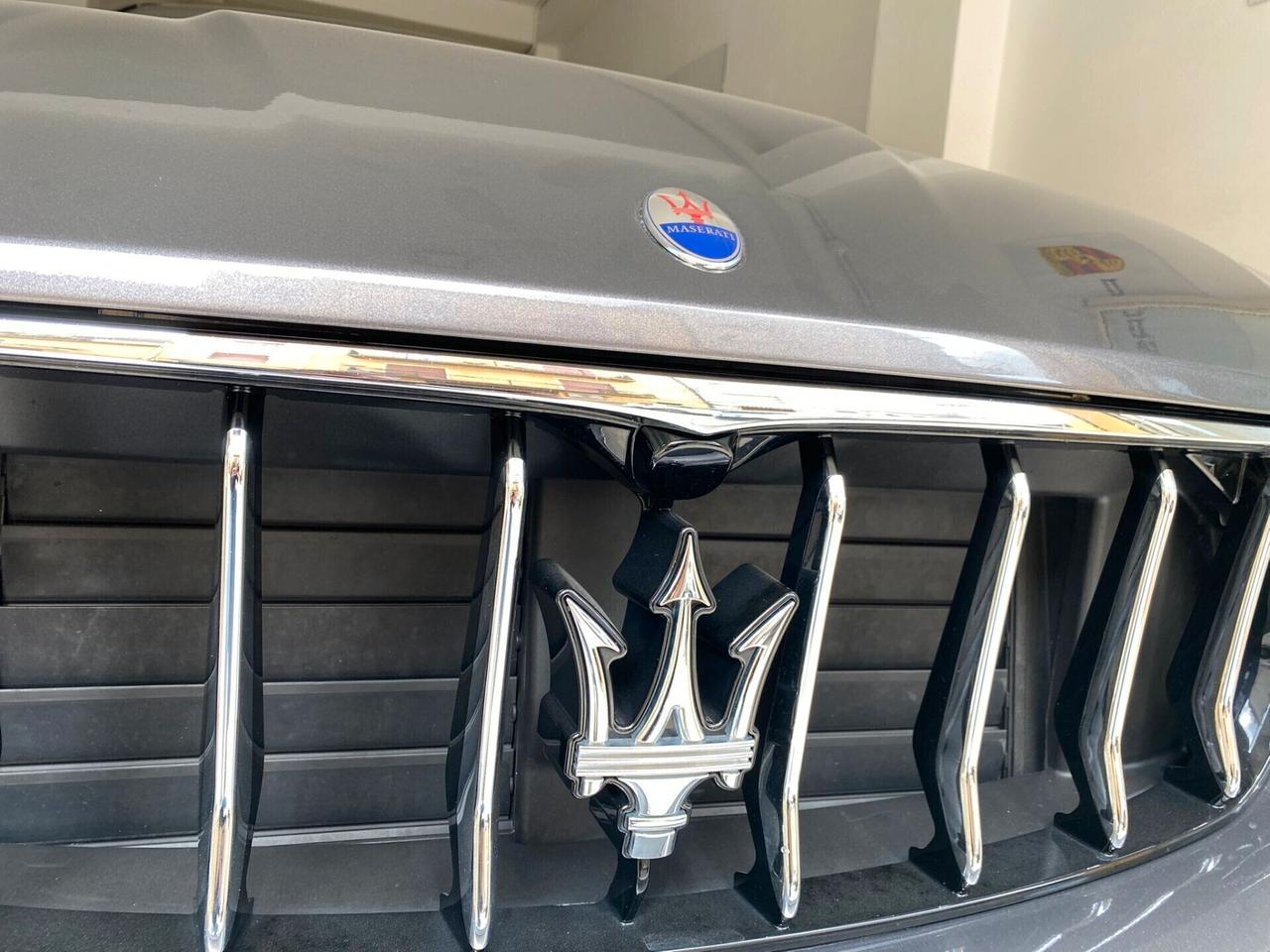 Maserati Levante V6 Diesel 275 CV AWD Granlusso