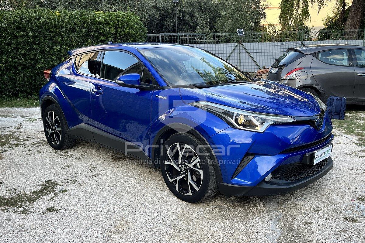 TOYOTA C-HR 1.8 Hybrid E-CVT Trend