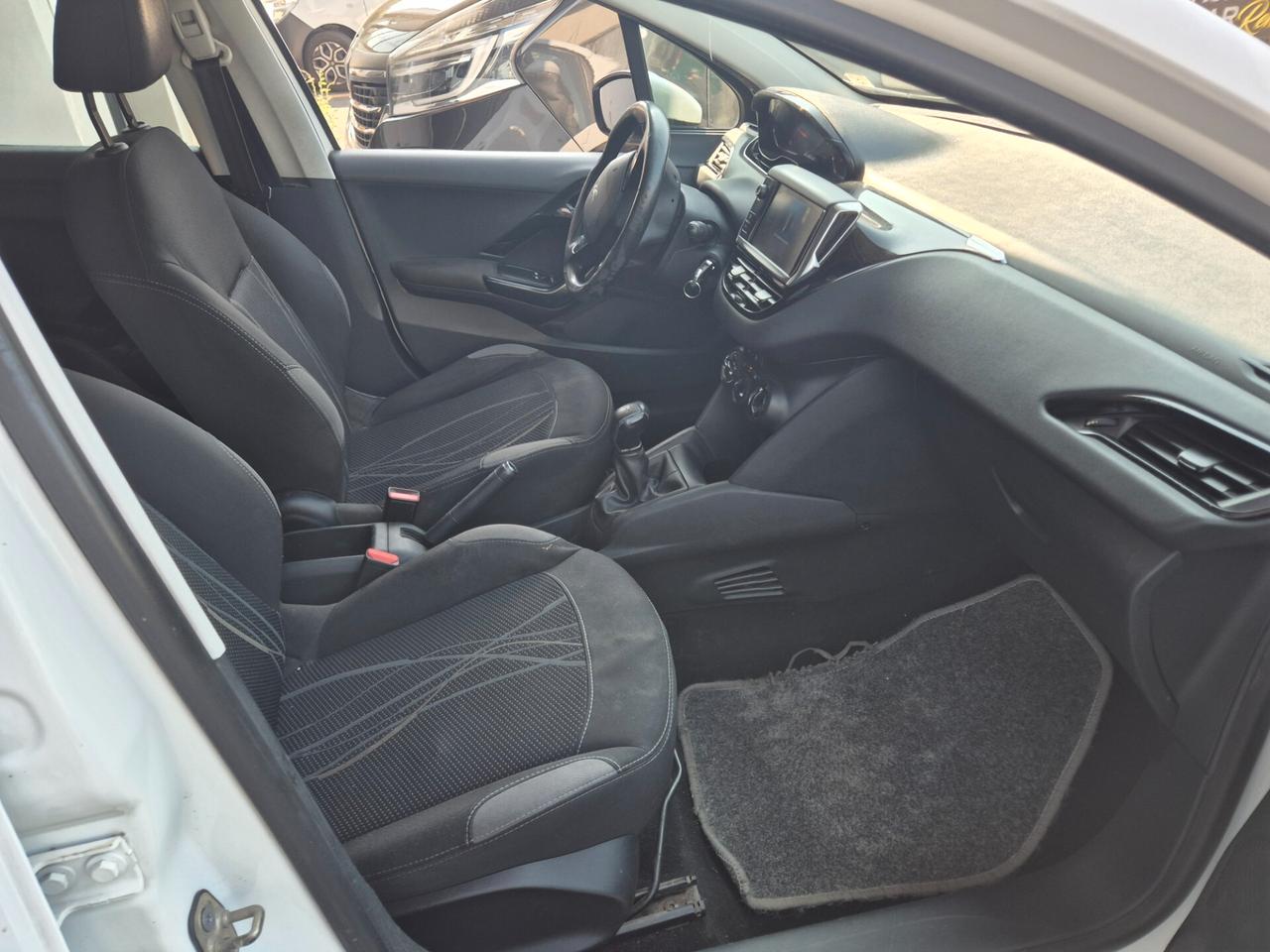 Peugeot 208 1.4 HDi 68 CV 5 porte Allure