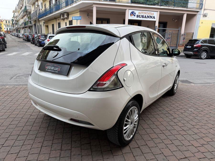 lancia ypsilon 1.2 gpl certificata uniproprietario