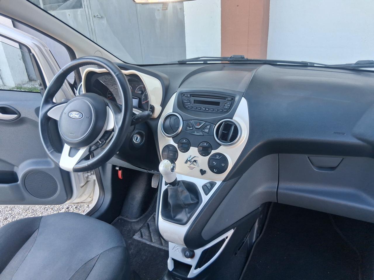 Ford Ka Ka+ 1.2 8V 69CV Titanium