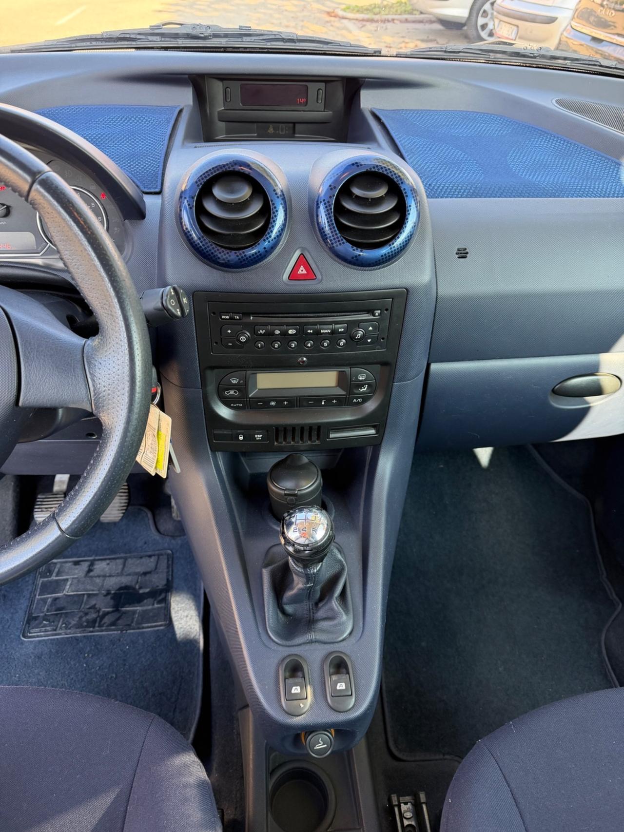 Peugeot 1007 1.4 Happy