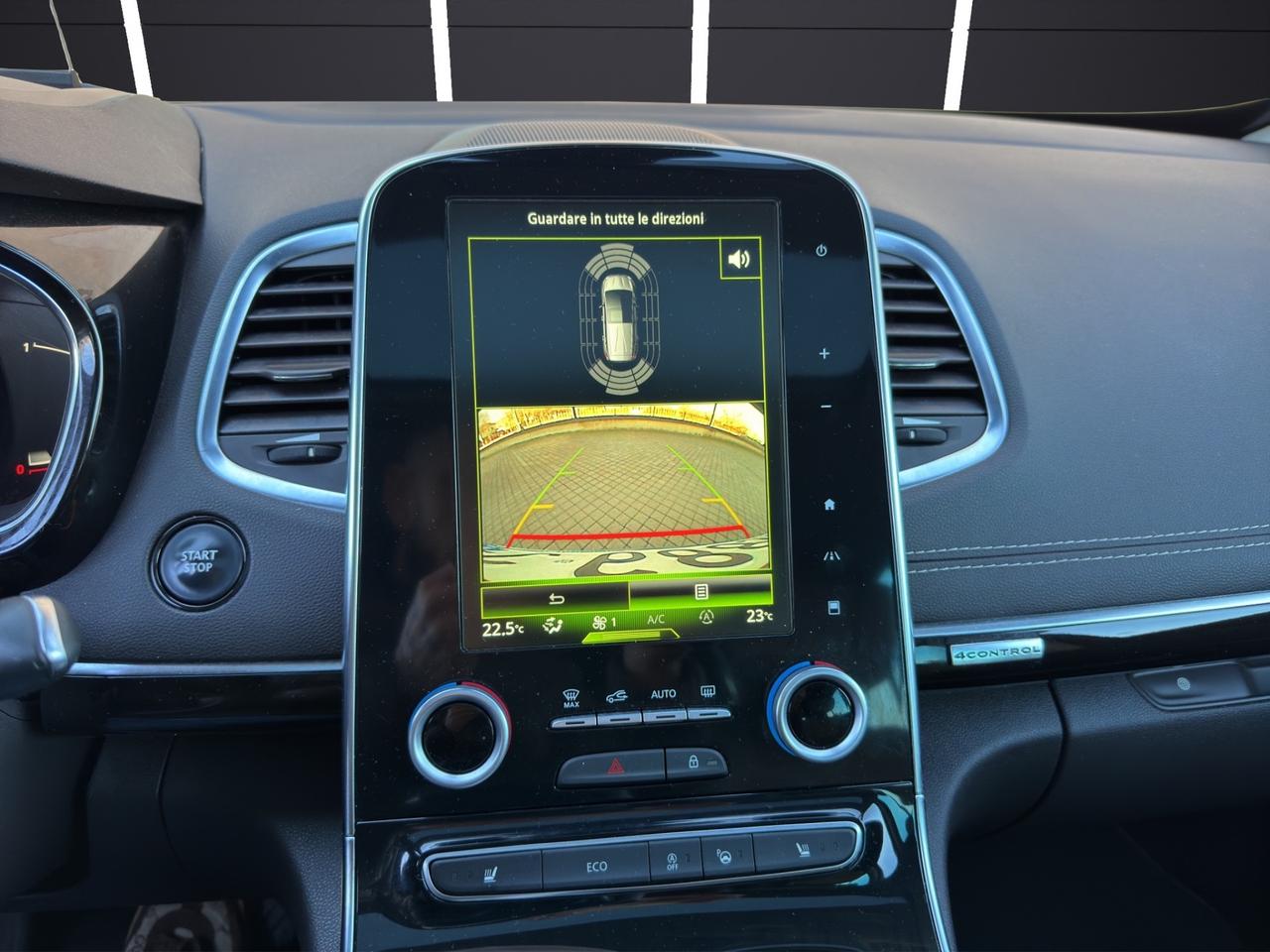 Renault Espace dCi 160CV EDC Energy Initiale Paris 4Control