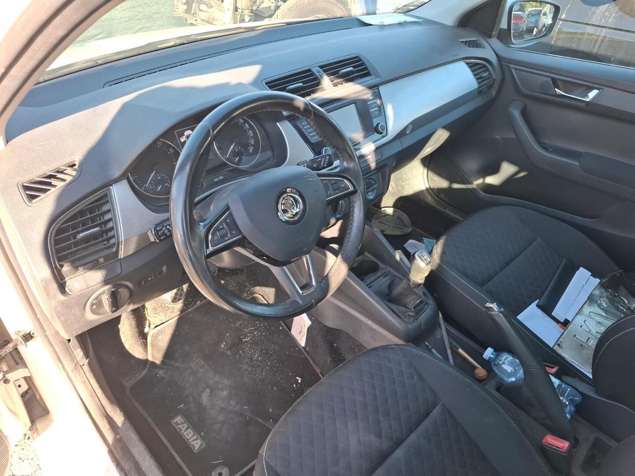 SKODA FABIA 2017 INCIDENTATA MARCIANTE