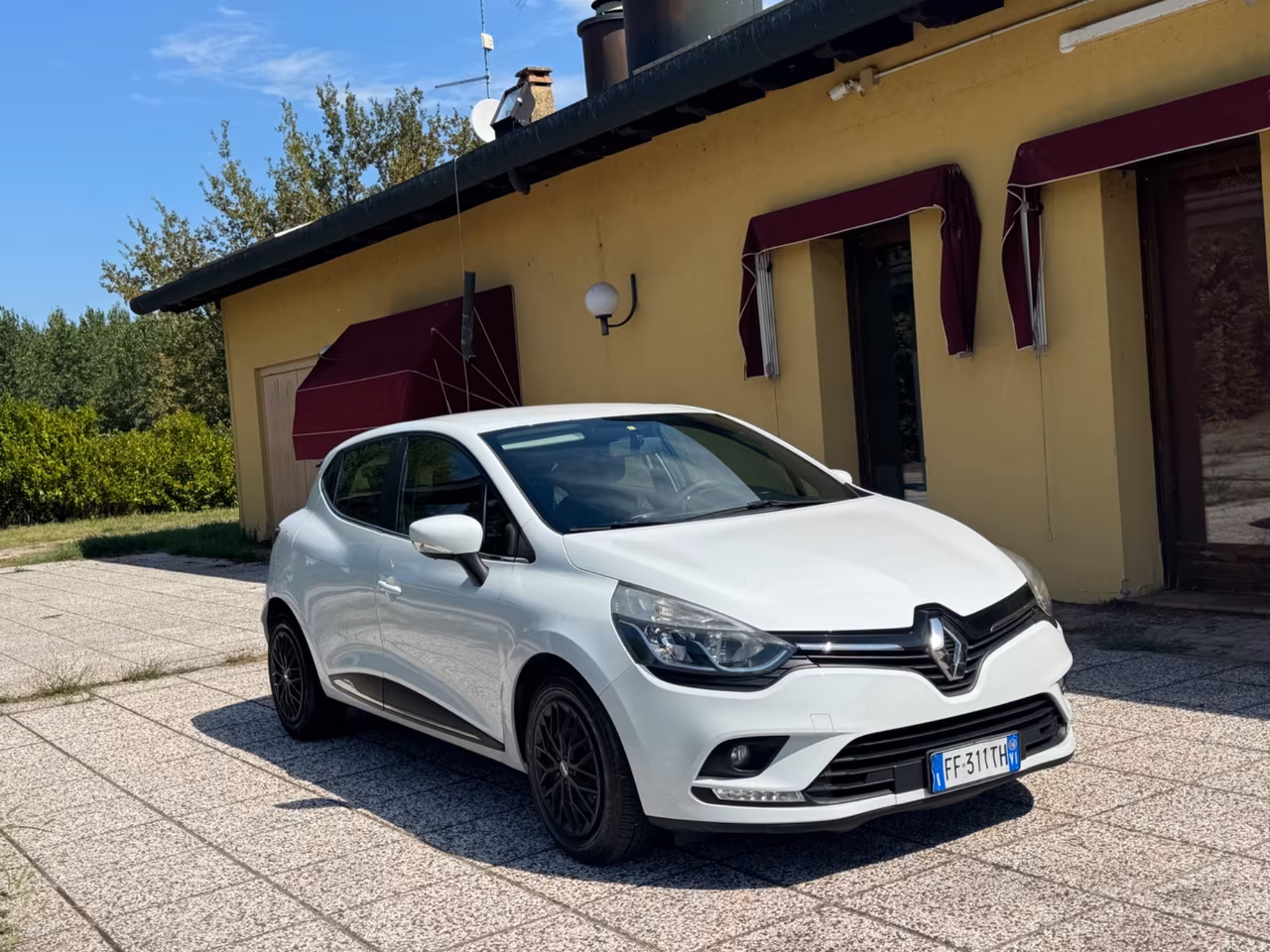 Renault Clio dCi 8V 75 CV Start&Stop 5 porte Energy Intens