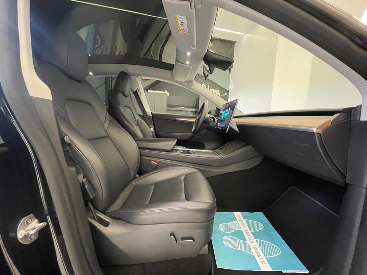 Tesla Model Y AWD Performance