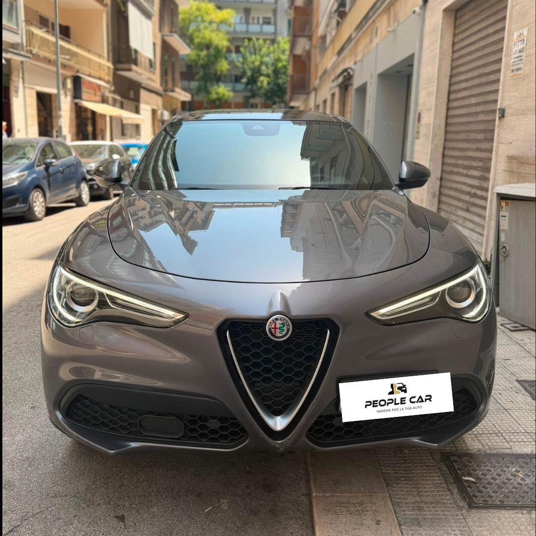 Alfa Romeo Stelvio 2.2 Turbodiesel Q4 - 210 CV