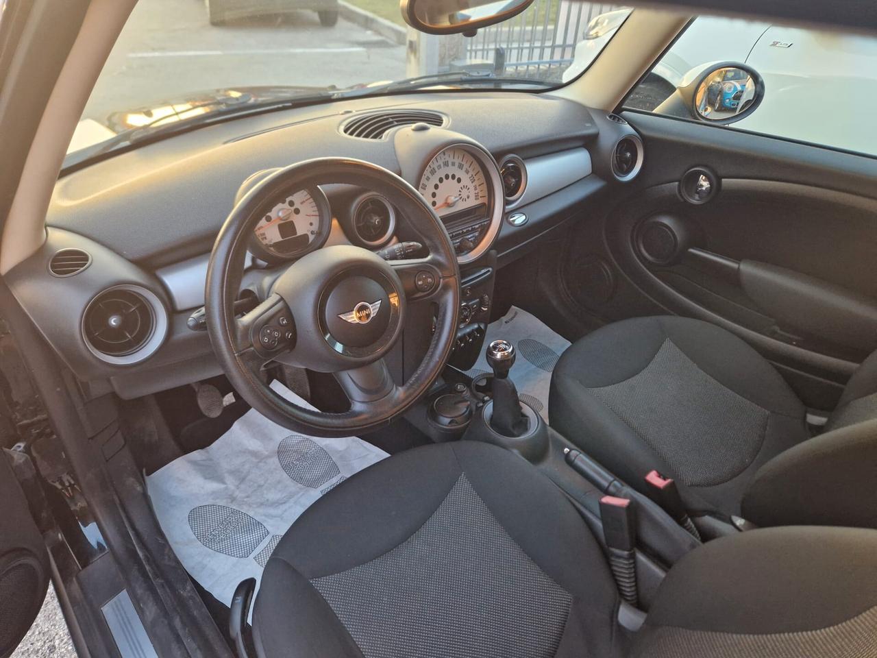Mini 1.6 16V Cooper D OK NEO PATENTATI