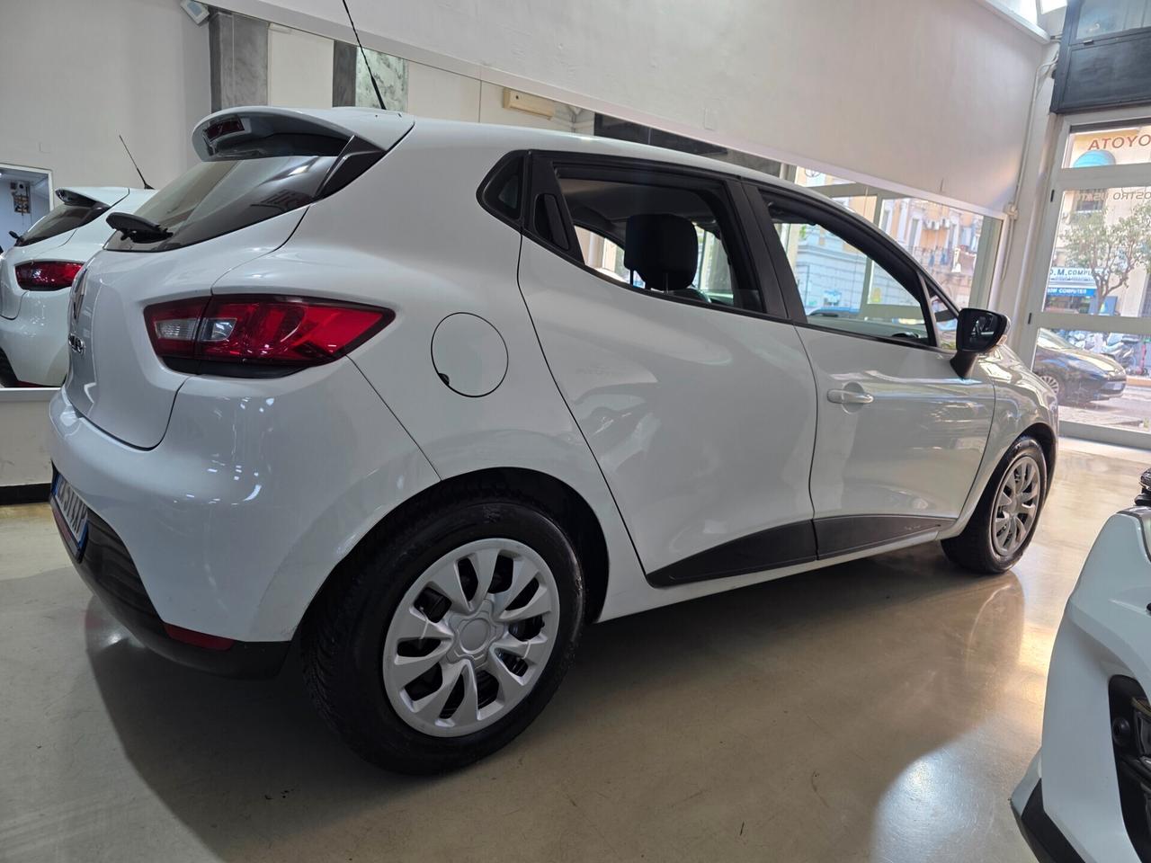 Renault Clio 1.2 NAVI 75CV Full Optional