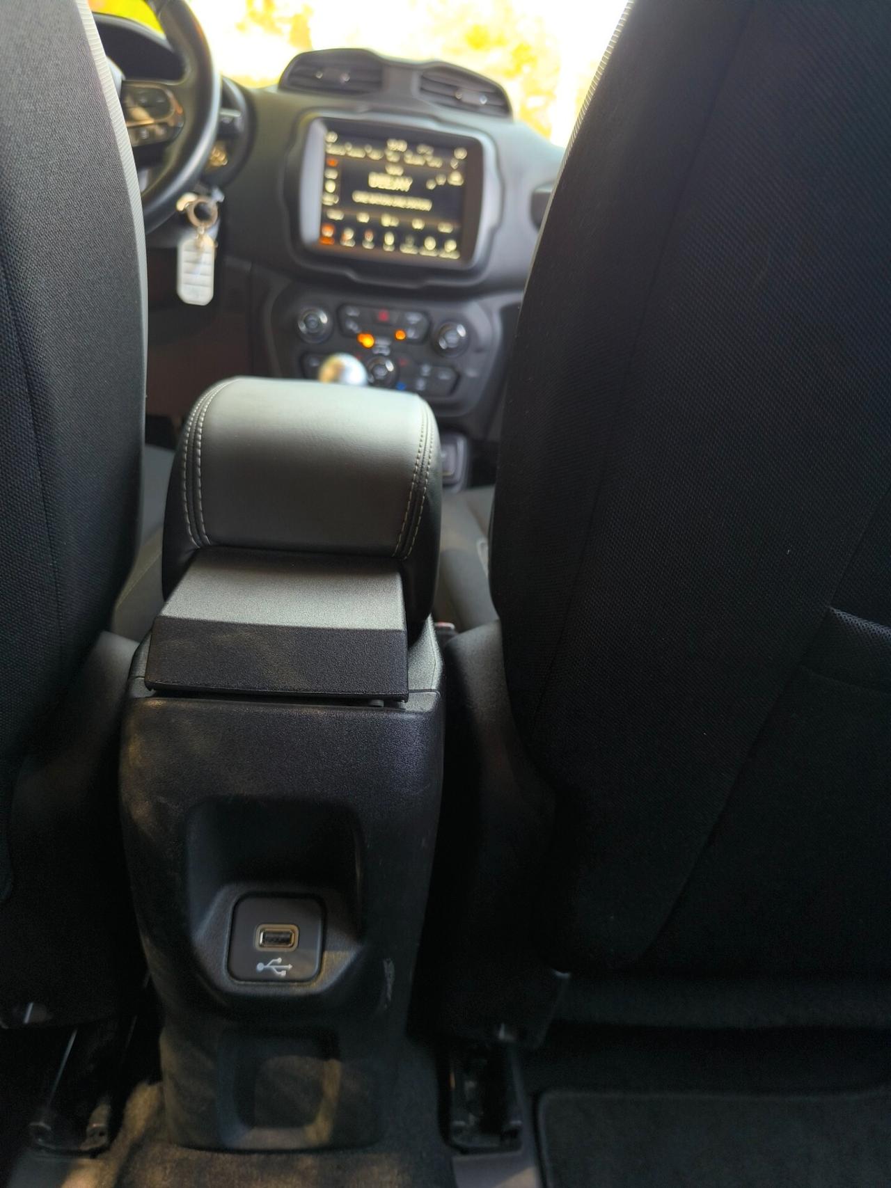 N2 JEEP RENEGADE LIMITED/BUSINESS 1.6 DIESEL