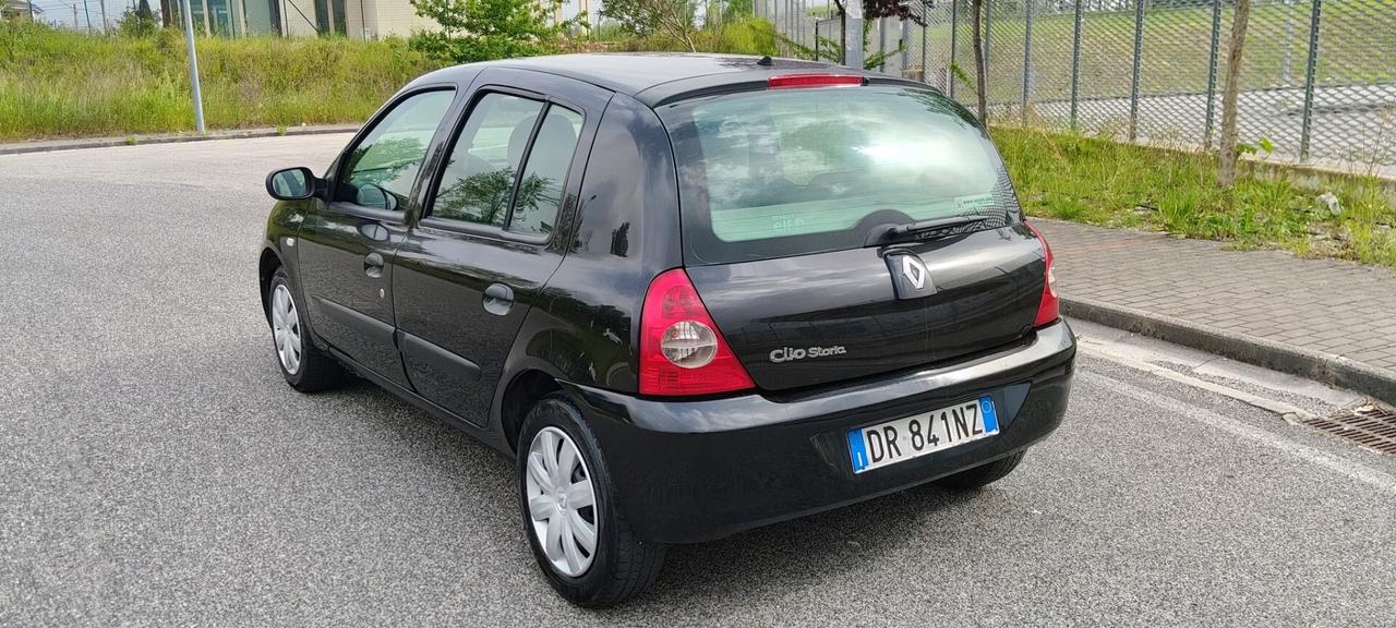 Renault Clio Storia 1.2 5 porte GPL Confort
