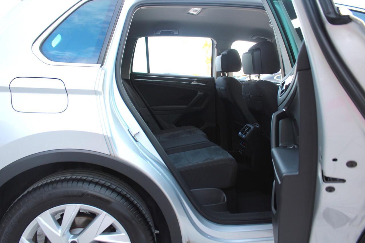 Volkswagen Tiguan 2.0 TDI 150 CV SCR DSG Elegance