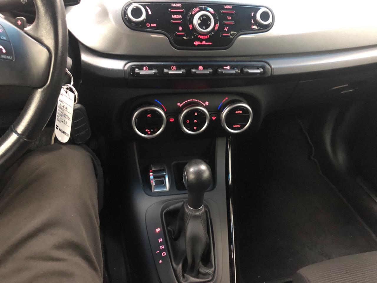 Alfa Romeo Giulietta 1.4 Turbo MultiAir TCT Exclusive