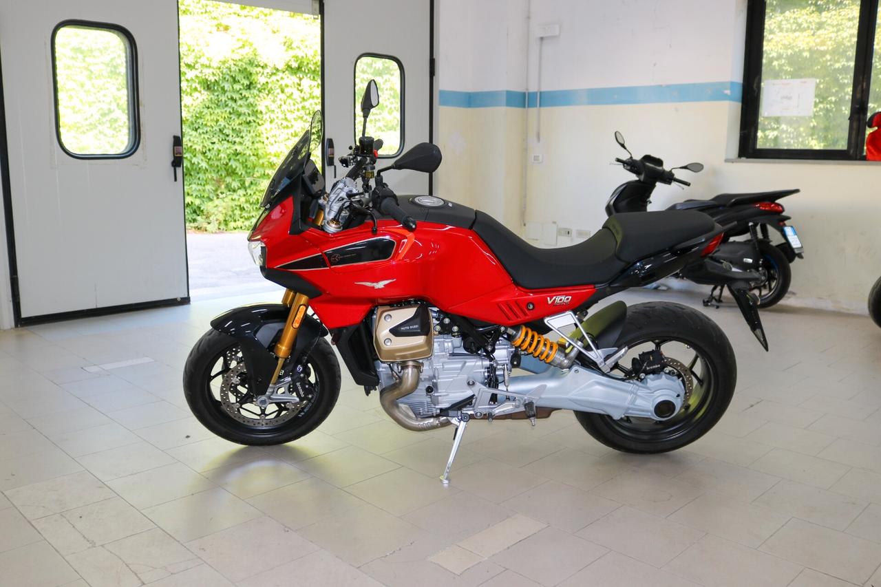 MOTO GUZZI V100 MANDELLO WIND TUNNEL DEMO AZIENDALE